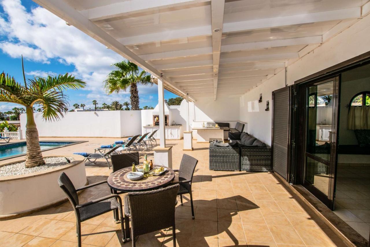 Villa Michelle - Lh114 By Villas Now Ltd Playa Blanca  Exterior foto